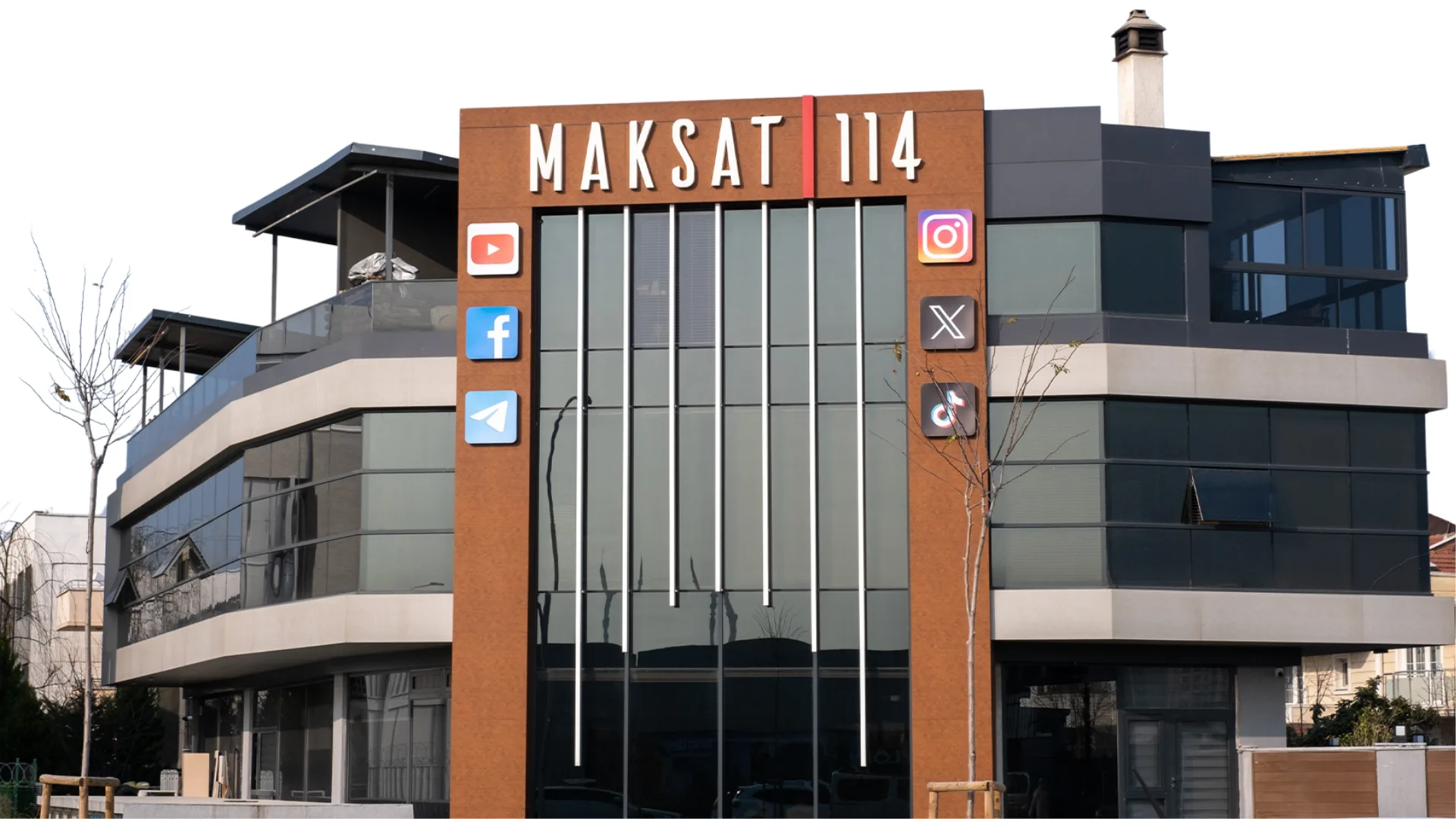 Altınşehir'deki Maksat 114 binası, geniş açı